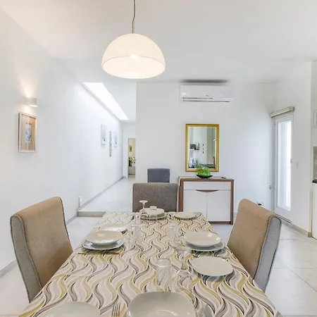 Gzira Penthouse - Hosted By Sweetstay