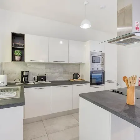 Gzira Penthouse - Hosted By Sweetstay Apartment Gzira